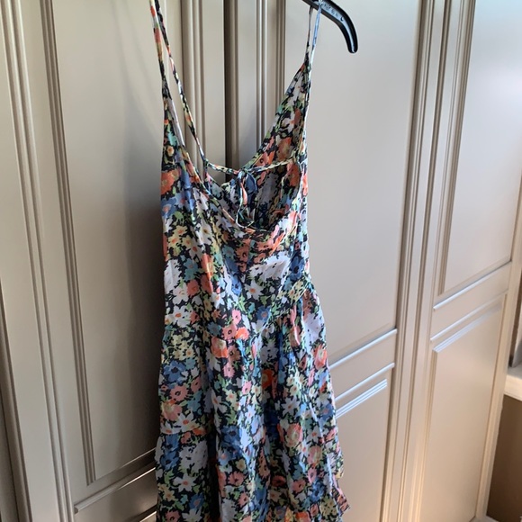 Aeropostale criss cross floral tank - Picture 1 of 1